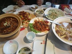 -乔家小院•非遗驴肉•本地小海鲜(滨河路店)