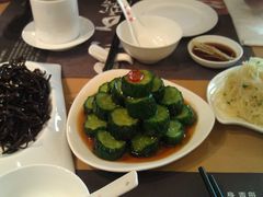 茶树菇，红油黄瓜，金瓜海蜇丝-鼎泰丰(当代商城店)