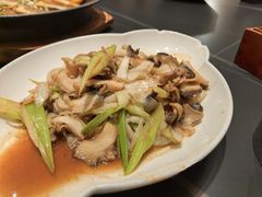 葱爆海螺片-五谷丰登农家院·地道胶东菜·海鲜烧烤(威海店)