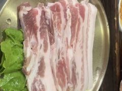 -围炉肉舍•炭烤活鳗•丹东海鲜烤肉(步行街店)