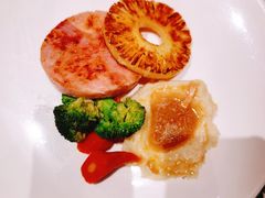 烤肉肠-彼德西餐厅(凯德广场新南店)