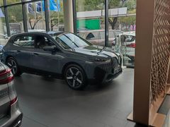 -上海宝信宝马4S店