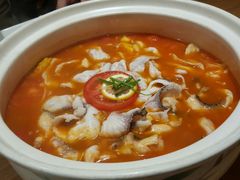 番茄味砂锅鱼-辣些鱼·眉山老坛大骨酸菜鱼(南方商城店)