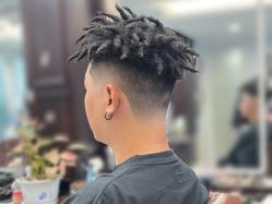 -Devilhands Barbershop男士理容店