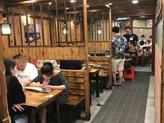 -老东镇啤酒屋海鲜加工·蒸汽海鲜·海鲜烧烤(台东店)