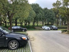 -金匮公园-南入口停车场