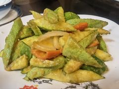 -大富蚝乌东哥饭店·石锅鱼杂·柠檬鸭(革新路店)