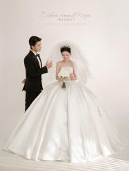 -雅云婚纱摄影工作室旗舰店