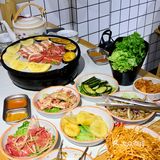 泉州探店｜在东西塔下吃烤肉是种什么体验❗️