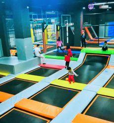-蹦贝运动中心·蹦床·攀岩·闯关(龙岗店)