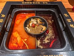 -老牌坊云南鱼豆花火锅(嵩山店)