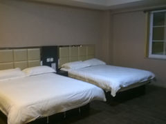 WP_20140813_009-沃德阿拉丁酒店(威海海滨南路韩乐坊店)