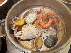 -钱小奴海鲜自助黑金店(杭州滨江龙湖店)