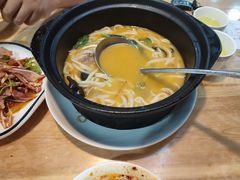 -一家人剪刀面(海伦国际店)