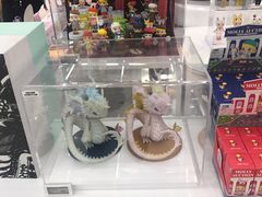 -泡泡玛特POPMART(侨福芳草地店)