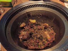 -山里屯铁锅炖·东北菜(康桥店)