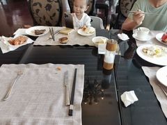 -圣丰索菲特·2 On 988 Café 自助餐厅