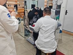 -豪门视光·星趣控·蔡司依视路眼镜代理商(中央大街店)