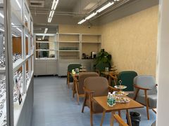 -无奔眼镜·蔡司·依视路授权店(马家堡店)