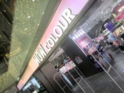 -WOW COLOUR