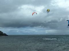 -西沃古尔·拉姆古兰爵士国际机场