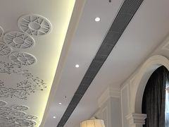 -王府井酒店(金桥港湾店)