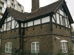 英雄无敌里的马厩&nbsp;像哦-伦敦塔