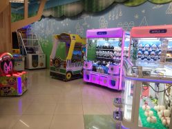 -莫莉幻想儿童乐园(武汉保利广场店)