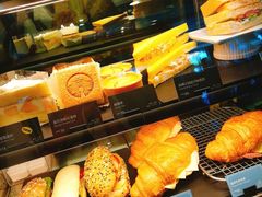 -星巴克(高雄小港国际机场店)