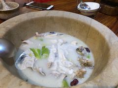 -滇香肴·云南菜蒸汽石锅鱼(云南北路店)