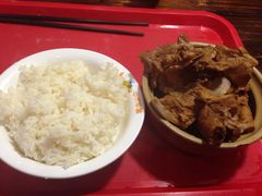 -万和春排骨砂锅米饭(湖北路店)