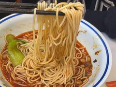 -程胖娃重庆小面(嘉禾金铂店)