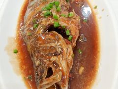 红烧臭桂鱼-临街徽菜馆·正宗黄山味