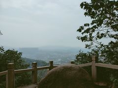 -灵岩山风景区
