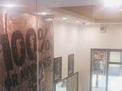 -思迈威健身(积玉桥万达店)