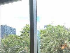 -大中华希尔顿酒店-念自助餐·嗨啤·小龙虾