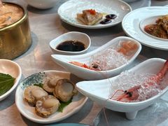 -雍容荟帝王蟹活龙虾展台自助(IFS黑金店)