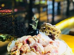-洪氏嗨捞·广东猪肚鸡·椰子鸡火锅(西咸万象城店)