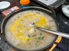 -何妹湿辣牛肉·粤式烧烤砂煲(桂雅路店)