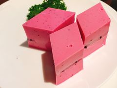 火龙果椰汁糕-香宫中餐厅 · 桂林香格里拉
