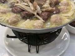 -一口猪海鲜浑锅·东北家常菜