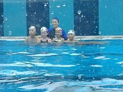 -Swim斯卫姆国际儿童游泳中心(红博中央公园店)