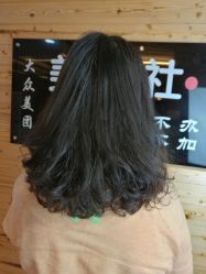 -镁连社·美联社