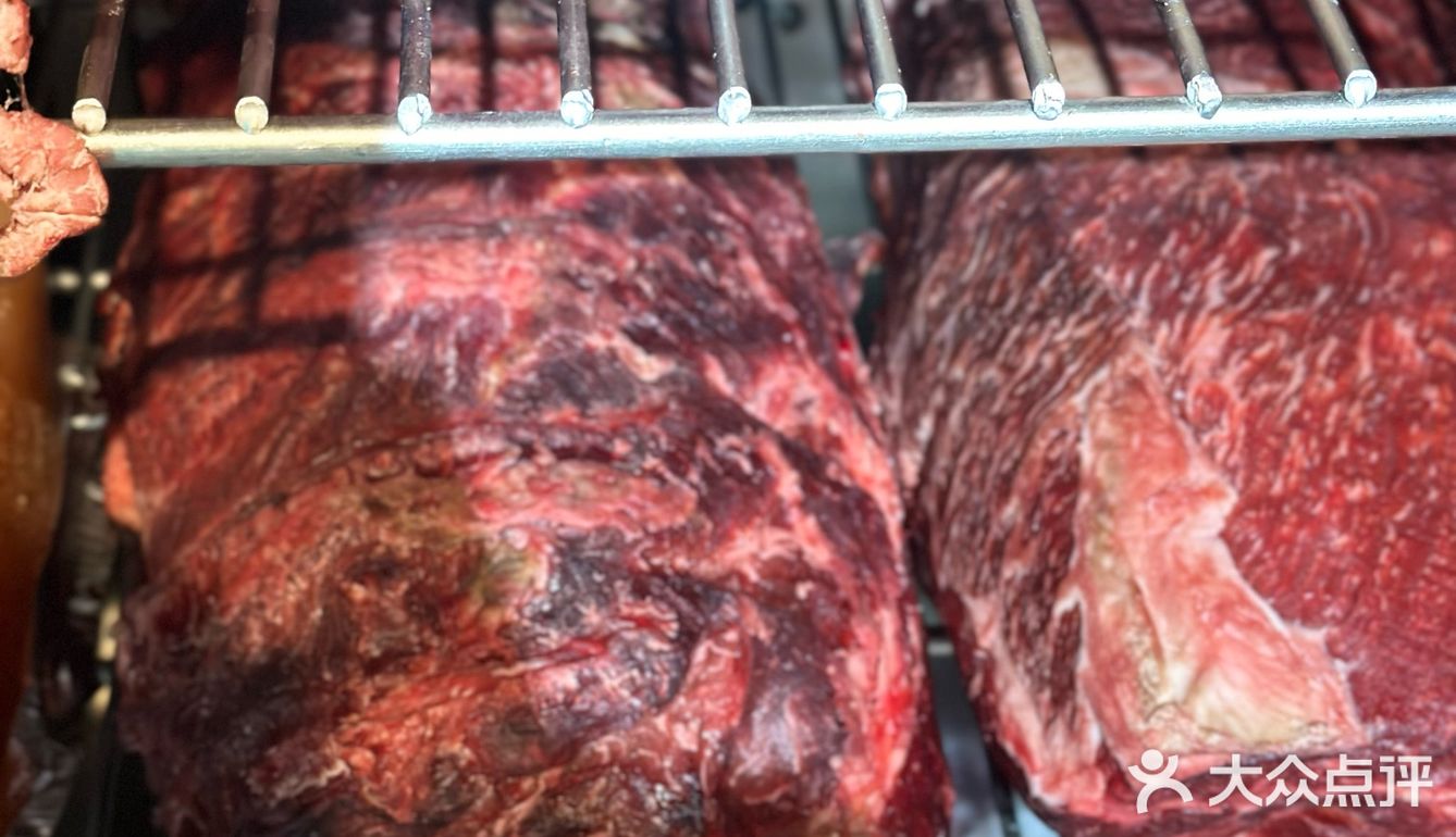 这一口下去颠覆你对烤牛肉认知，棒子吃了都得疯