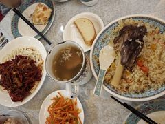 -汗腾格里·风味餐厅(新疆驻京办店)