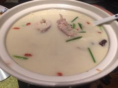 三峡江团鱼炖汤-老阿爸鲜鱼土菜(昆山花桥店)