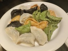 彩虹水饺-芳芳私房菜·精做淮扬菜(承德路店)
