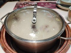 -洪氏嗨捞·猪肚鸡火锅(阳光天地店)