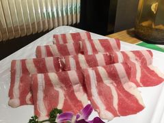 五花肥牛-煲大王猪肚鸡·椰子鸡火锅(红谷滩万达店)