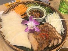 猪颈肉什锦拼-mango tree芒果树泰国餐厅(青岛万象城店)